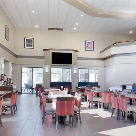 Comfort Inn & Suites Wichita Dış mekan fotoğraf