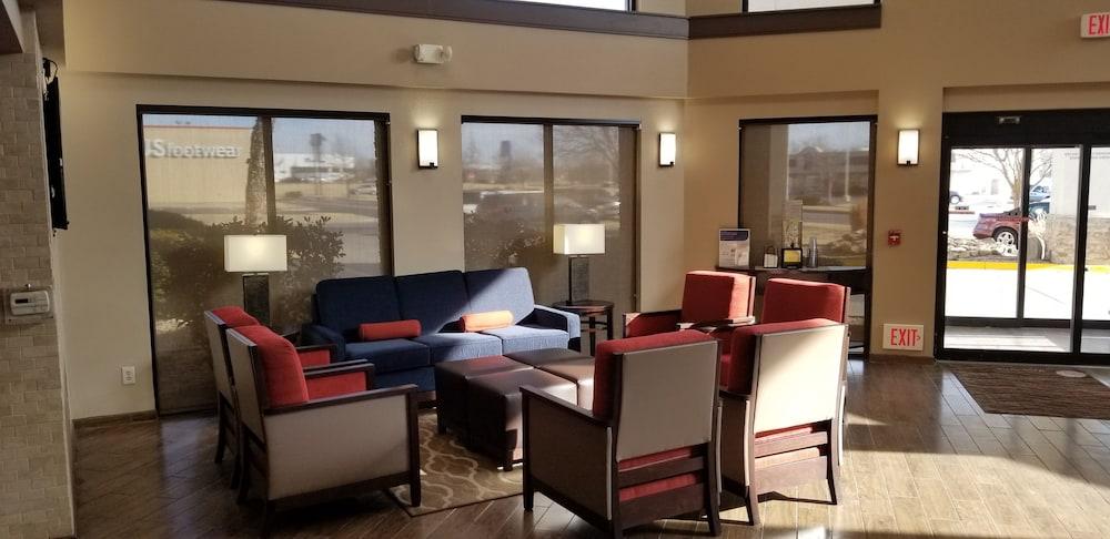 Comfort Inn & Suites Wichita Dış mekan fotoğraf