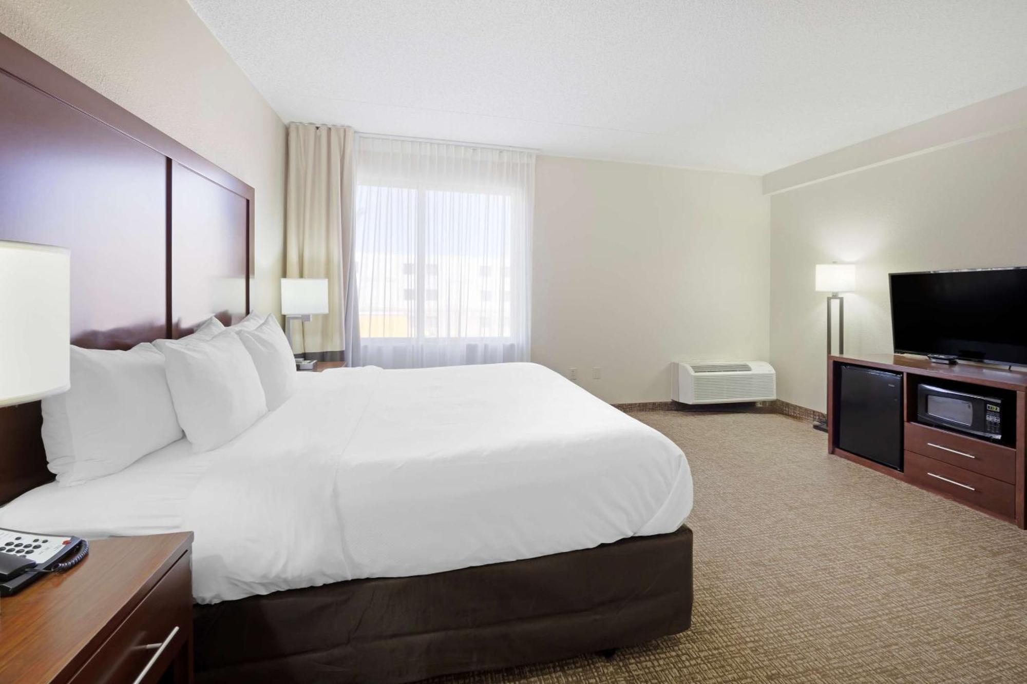Comfort Inn & Suites Wichita Dış mekan fotoğraf