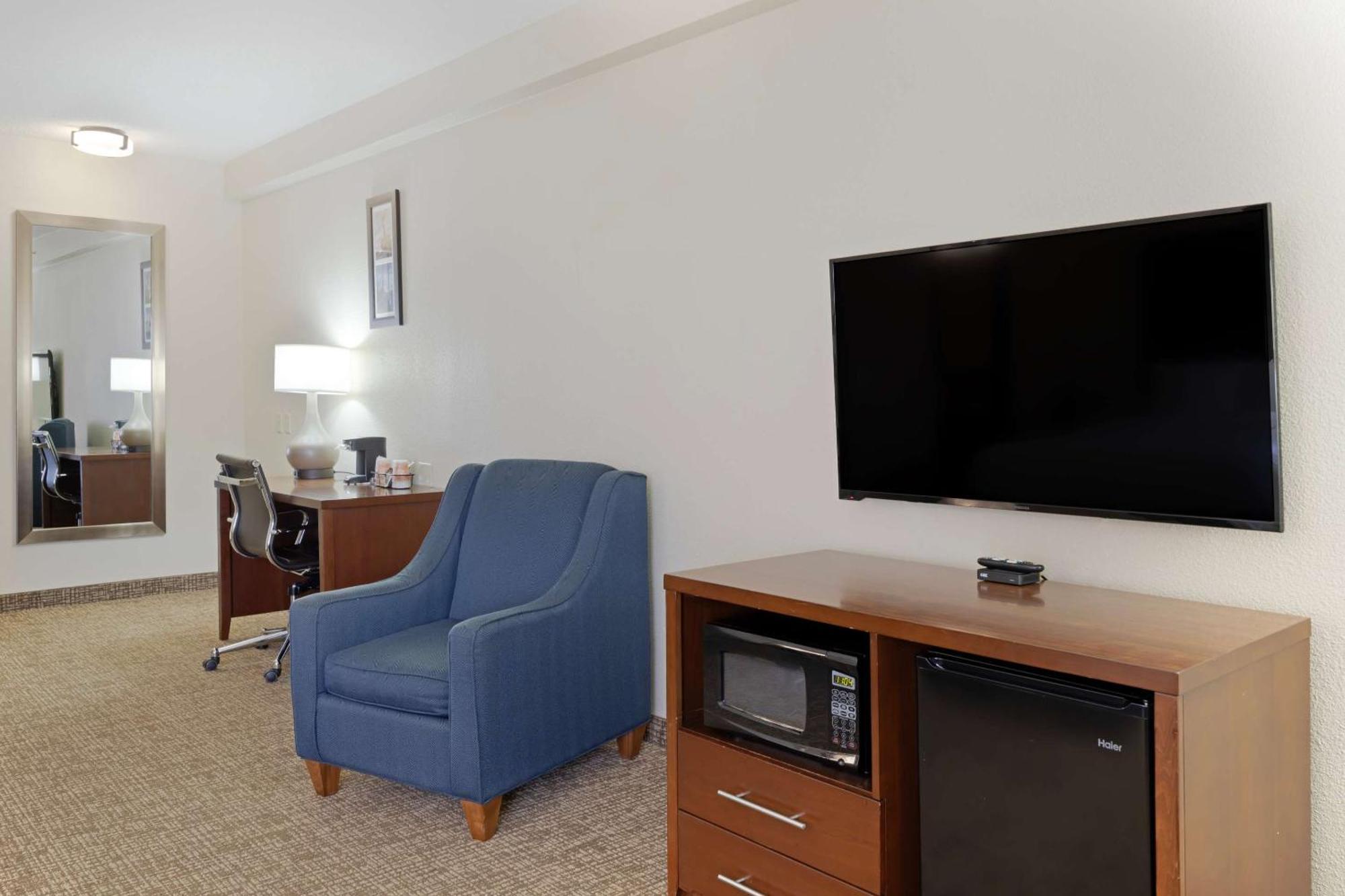 Comfort Inn & Suites Wichita Dış mekan fotoğraf