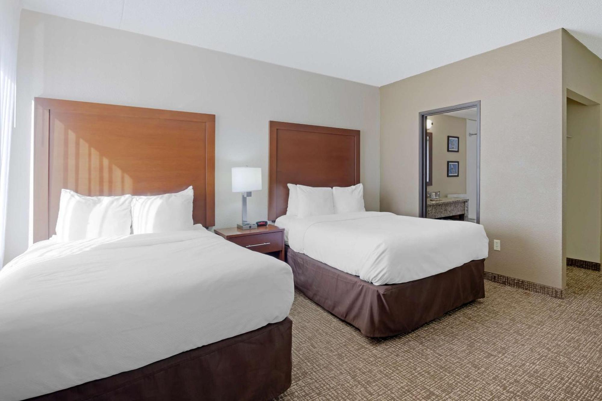 Comfort Inn & Suites Wichita Dış mekan fotoğraf