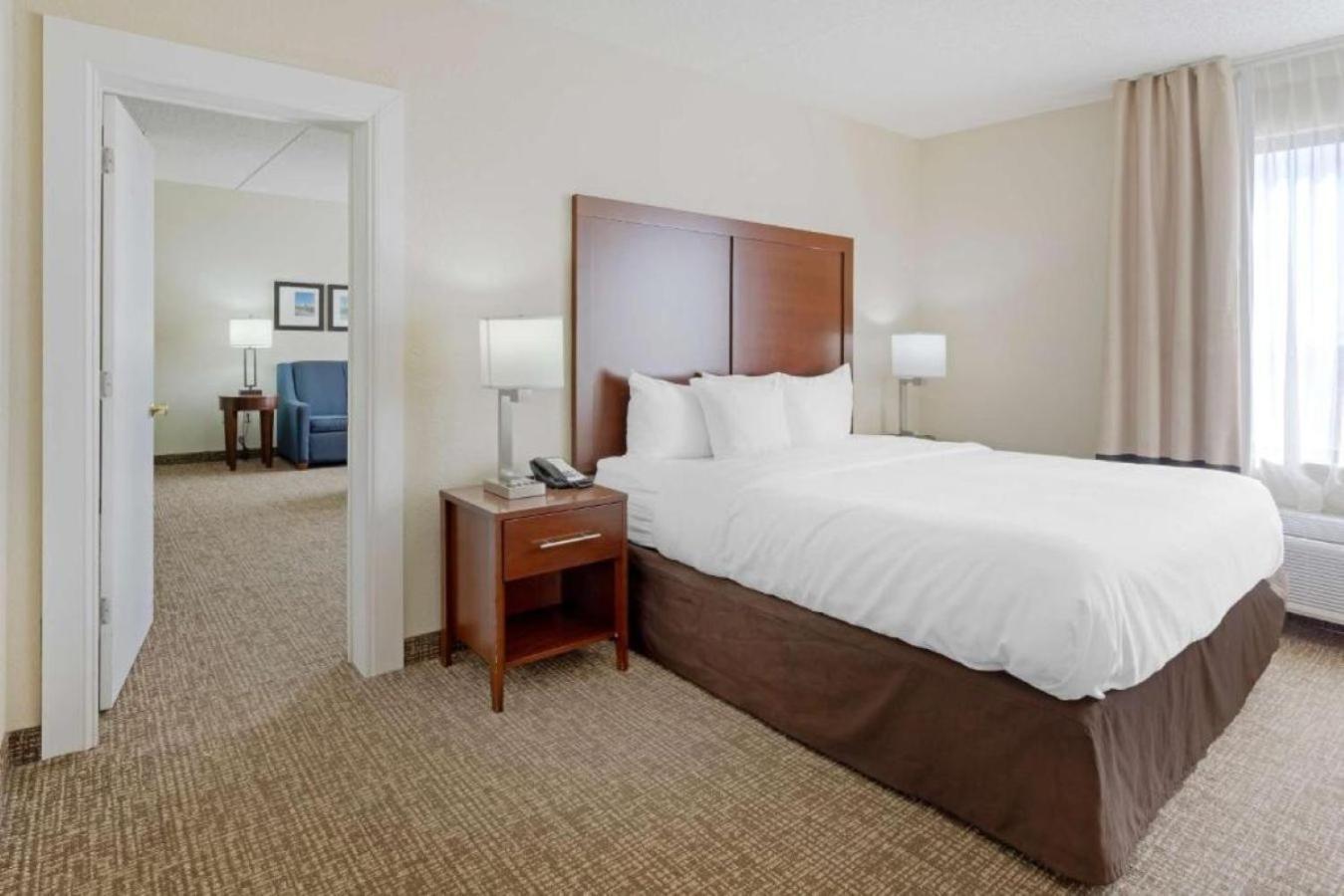 Comfort Inn & Suites Wichita Dış mekan fotoğraf