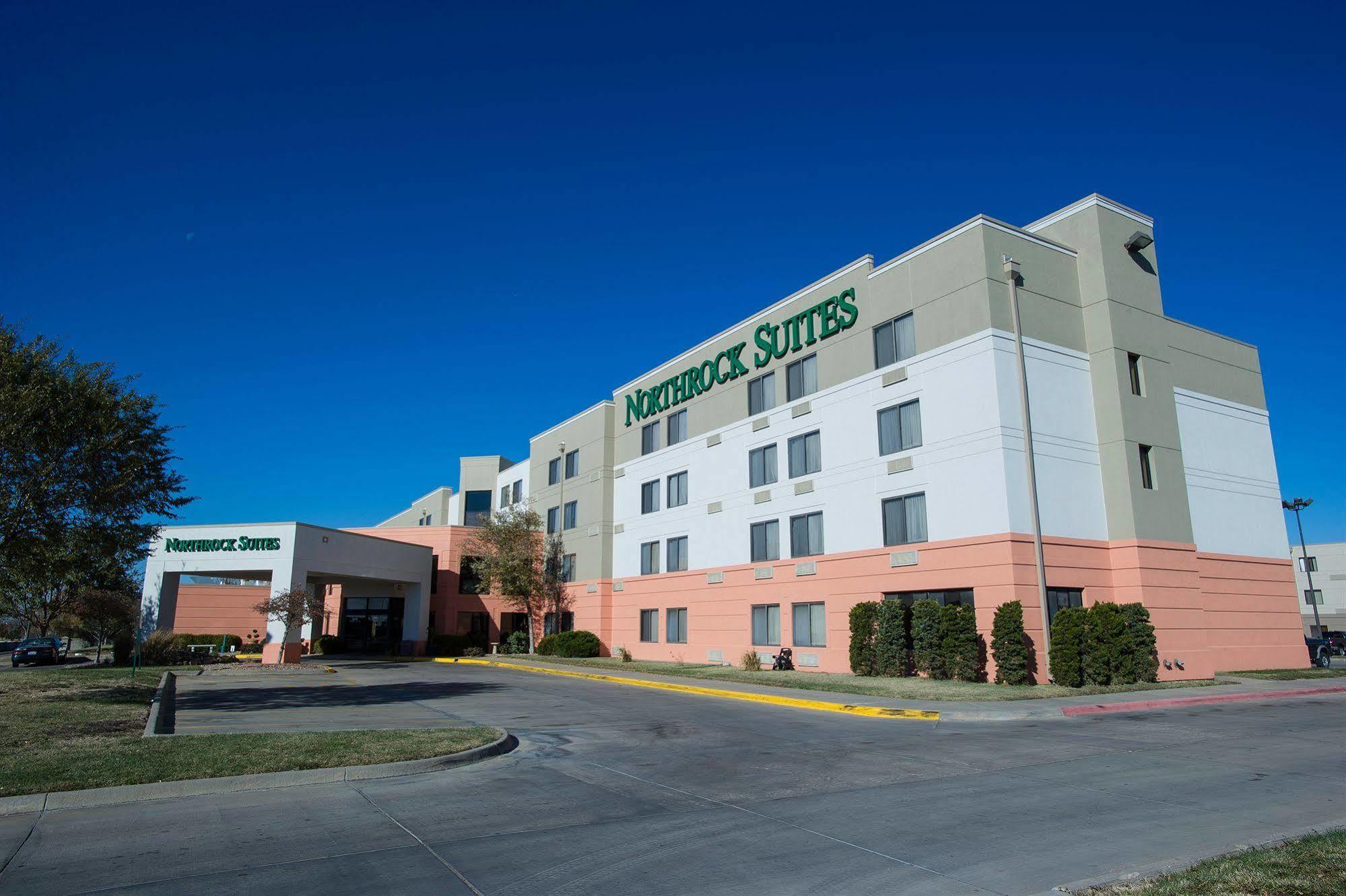 Comfort Inn & Suites Wichita Dış mekan fotoğraf